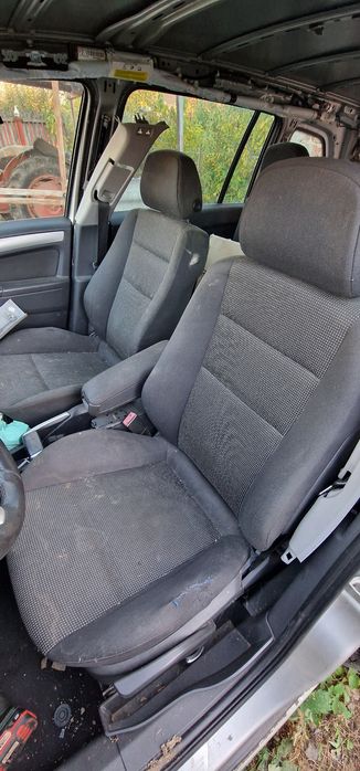 Interior opel zafira b plus cotiera