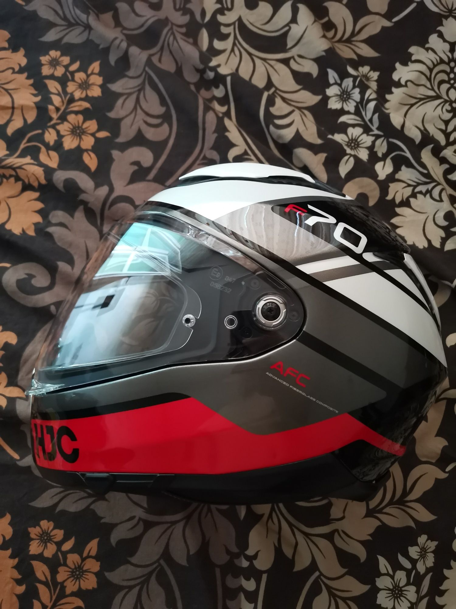 Каска за мотор HJC F70