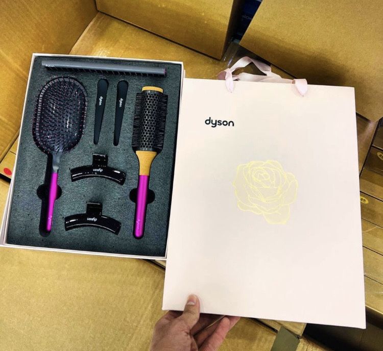 Dyson расчоска gift set 7in1.Dyson taroq original