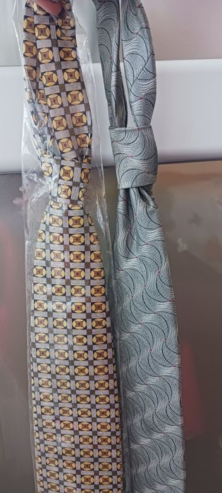 2 нови вратовръзки