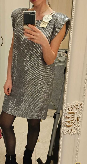 Бляскава рокля с пайети BSB FASHION