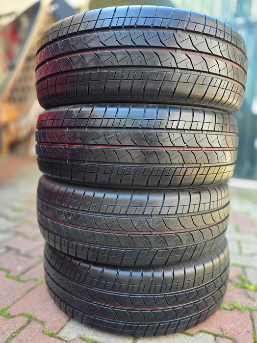Anvelopa Vara 215/60R17C 109/107T Bridgestone Duravis