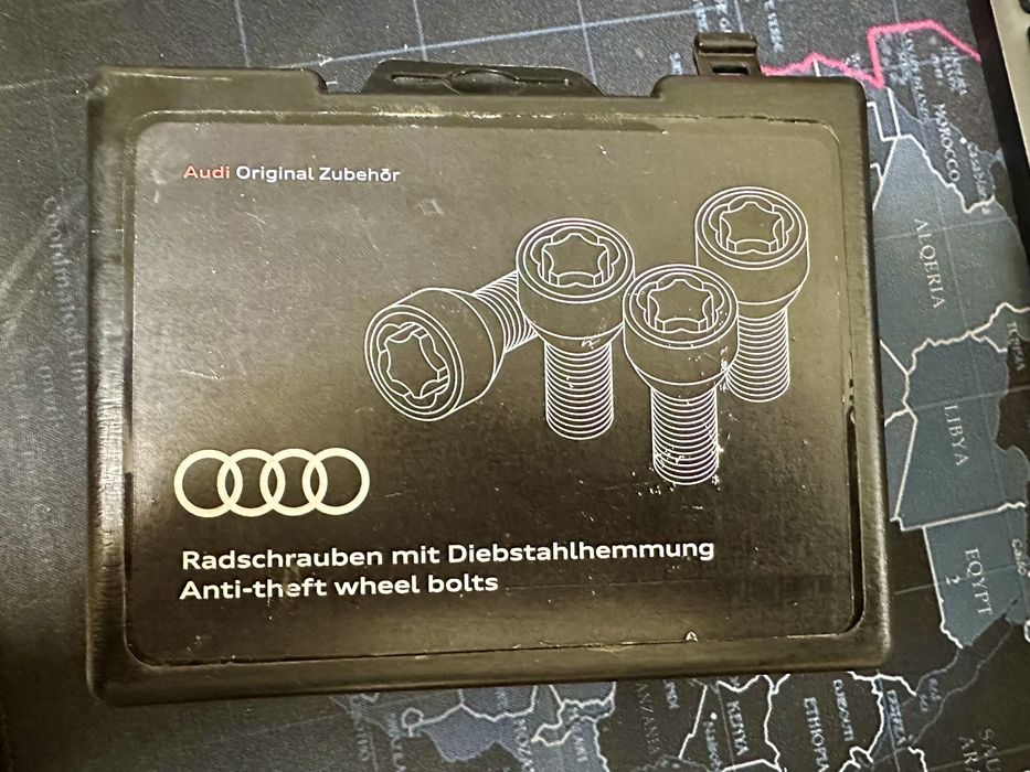 Set prezoane antifurt originale Audi