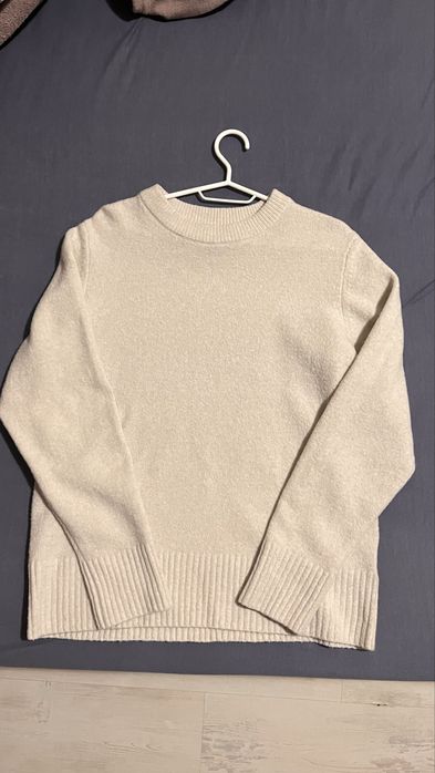 Блузки Zara, Stradivarius, Pull&Bear и други