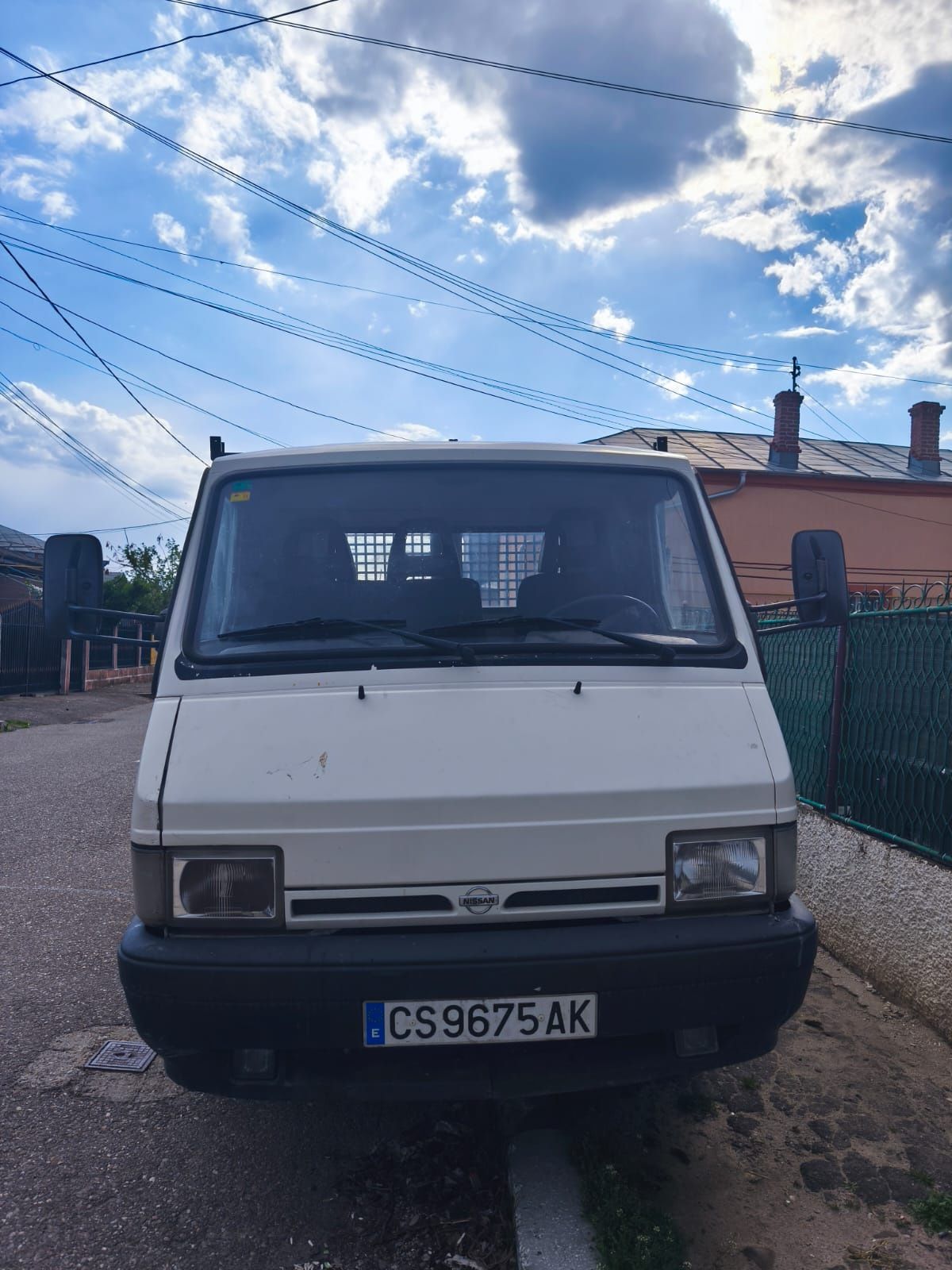 Camión Nissan trade anul 1997