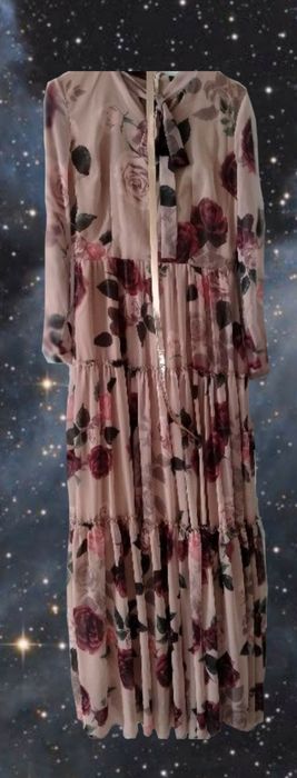 Элегантное новое  женское платье с цветочным принтом!