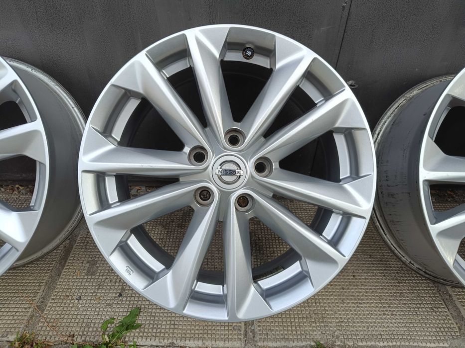 ОРИГИНАЛНИ джанти с датчици  17 ' 5x114,3 Нисан / NISSAN ЕТ40 7J 66,1