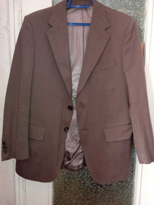 Мъжки костюм - сако и панталон
