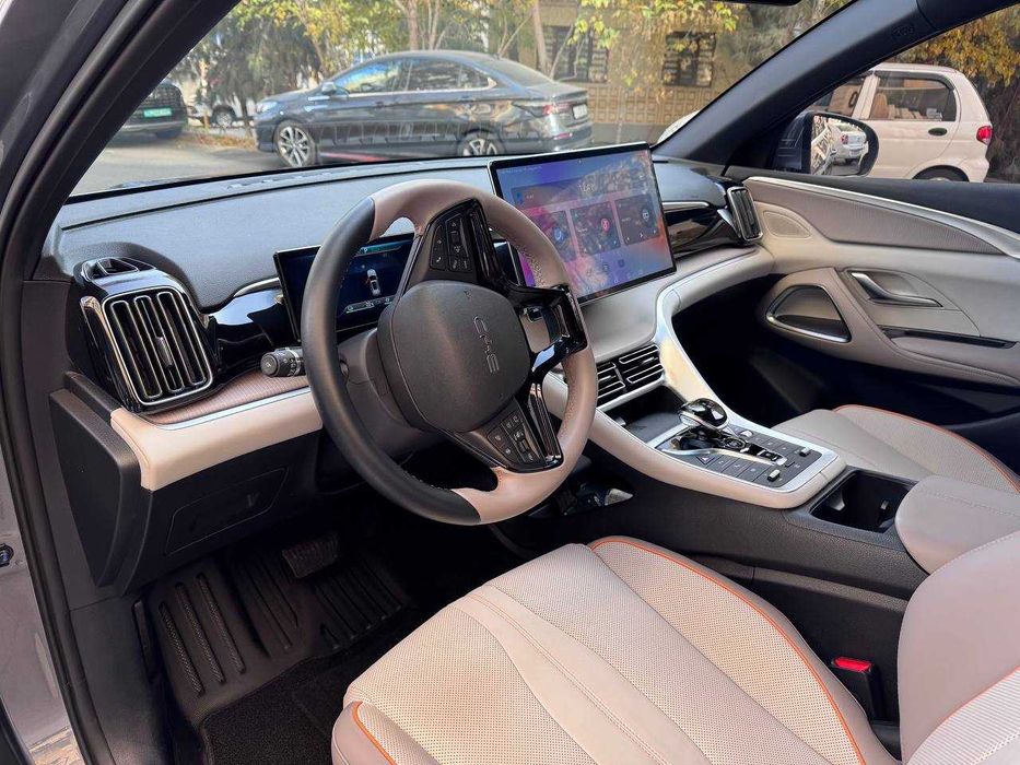 Продаю BYD Song Pro DM-i Champion 110 km 2024