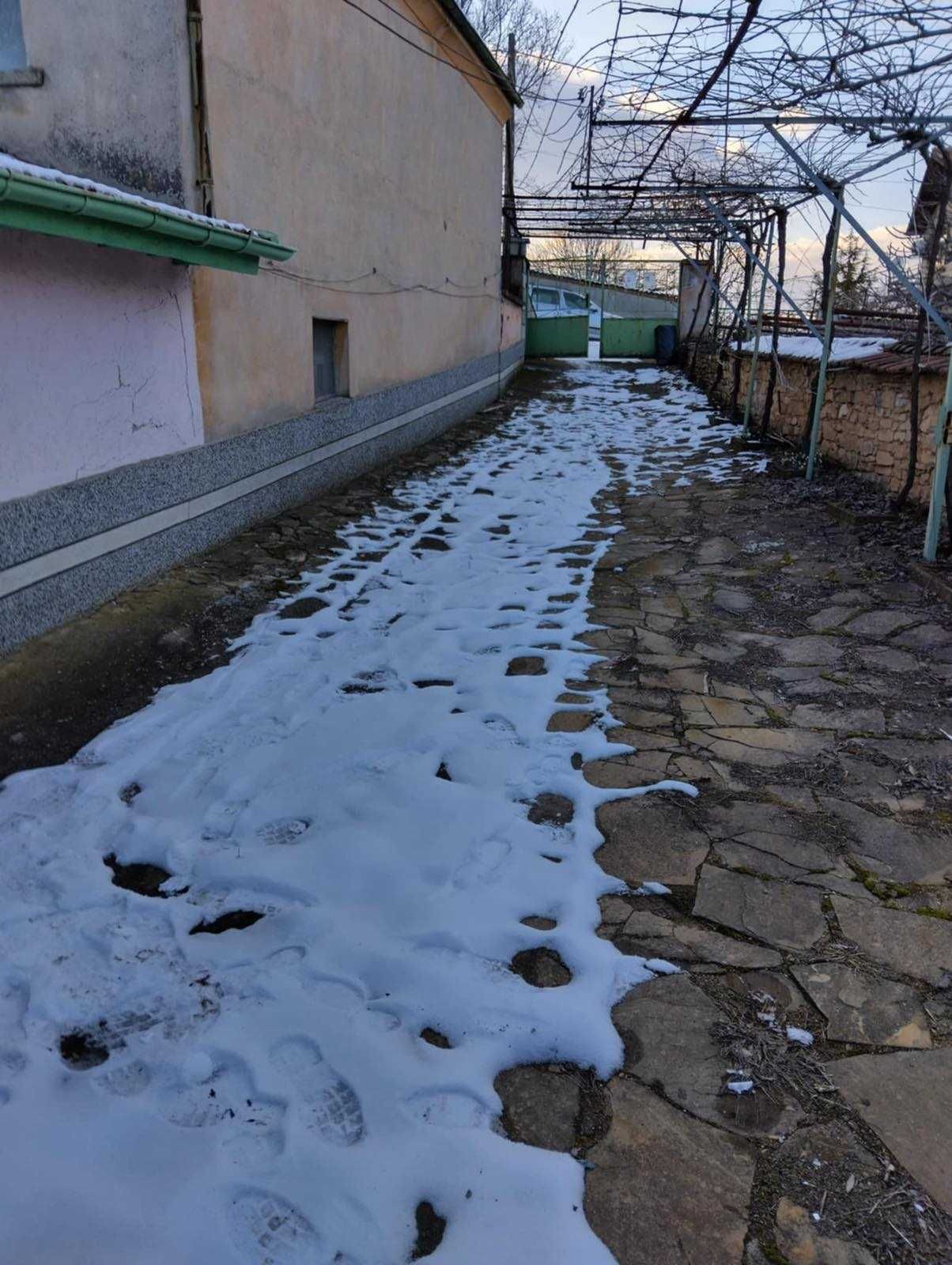 Двуетажна къща в с.Рупките