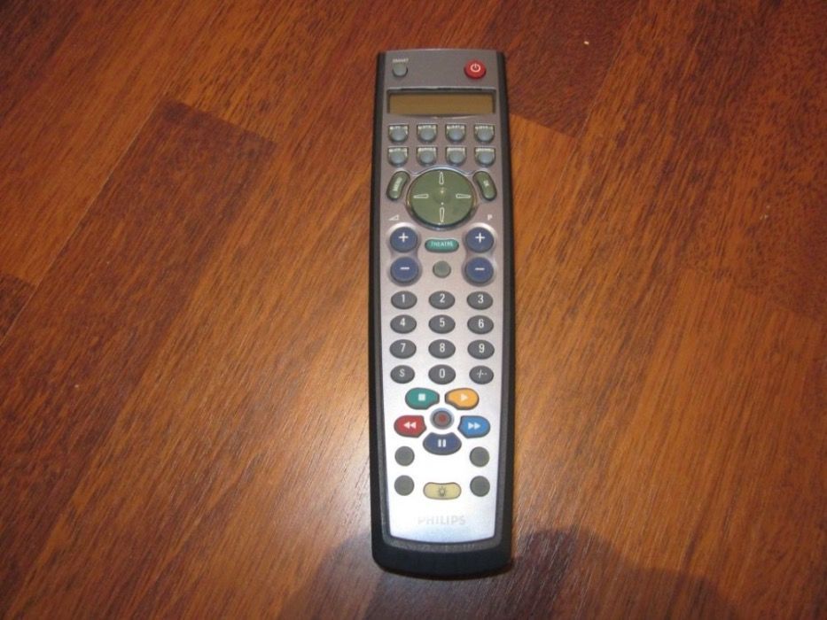 Telecomanda Universala Philips cu display Model SBC-RU880