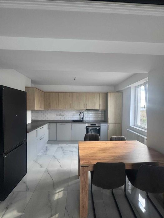 De vanzare apartament 3 camere Techirghiol