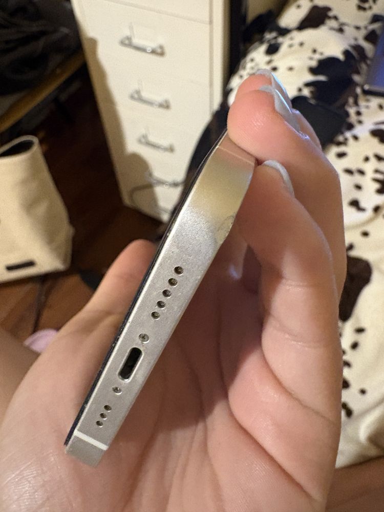 Iphone 12 64G в добро състояние
