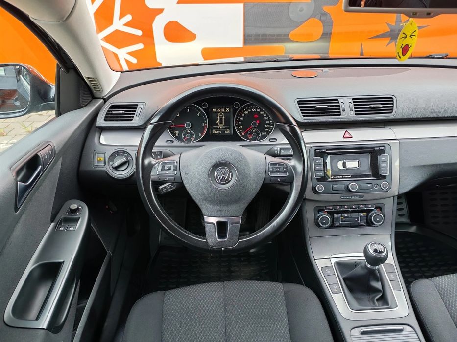 Volkswagen Passat B6 2.0 TDI BMT Xenon Navi Park Assist Start Stop