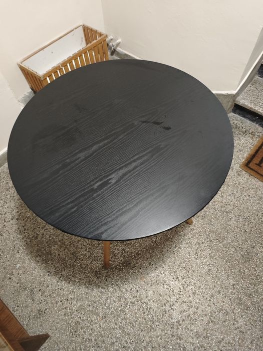 Комплект маса със столове