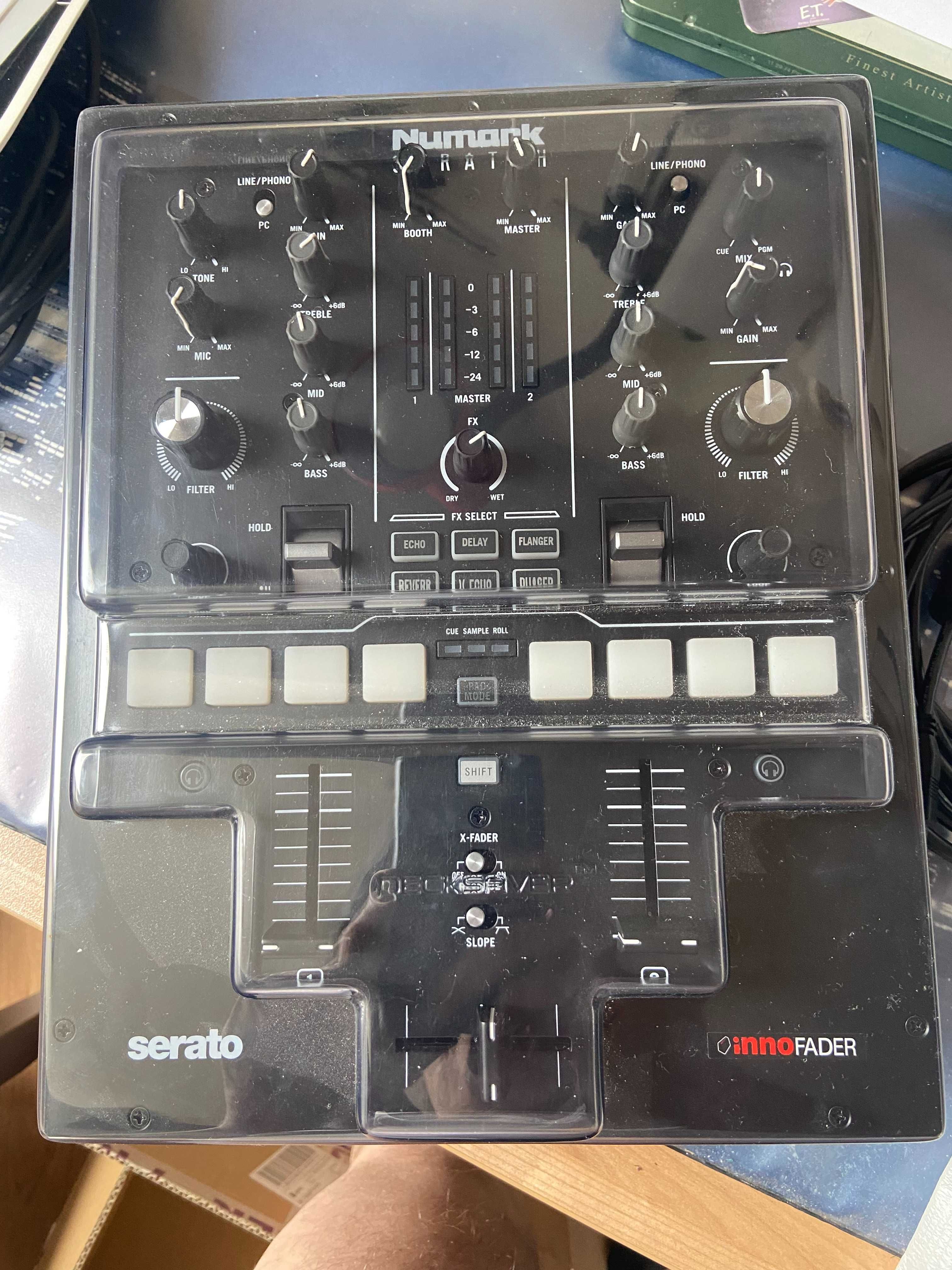 Numark Scratch Mixer DJing + Decksaver - Състояние равно на ново