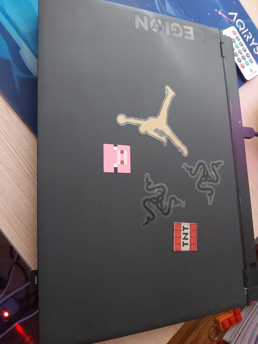 Laptop Gaming Lenovo