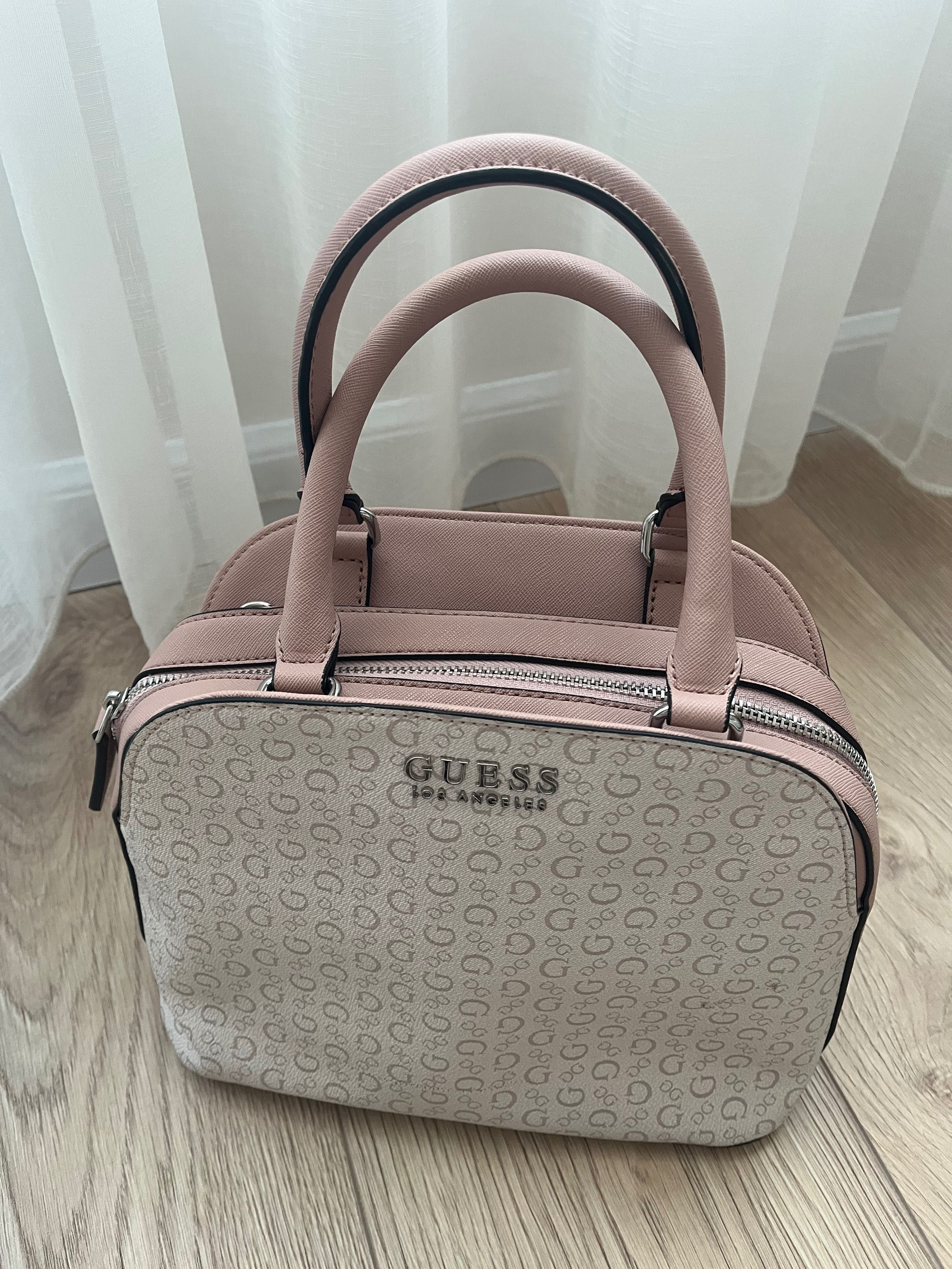 Дамска чанта Guess