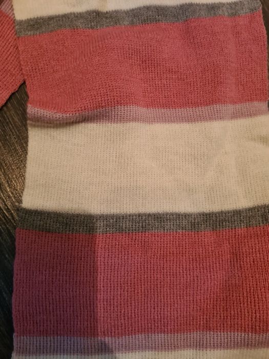 Caciula cu fular noi pt 5/7 ani la 25 lei Timișoara