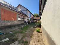 Casă spațioasă 4 dormitoare + teren 648 mp, stradă asfaltată