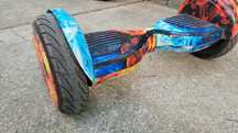 Vând Hoverboard 10 inch, boxe, bluetooth, lumini pe aripi si roti