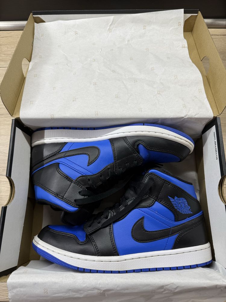 Jordan 1 mid black/royal blue