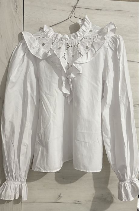 Vând cămașa Reserved