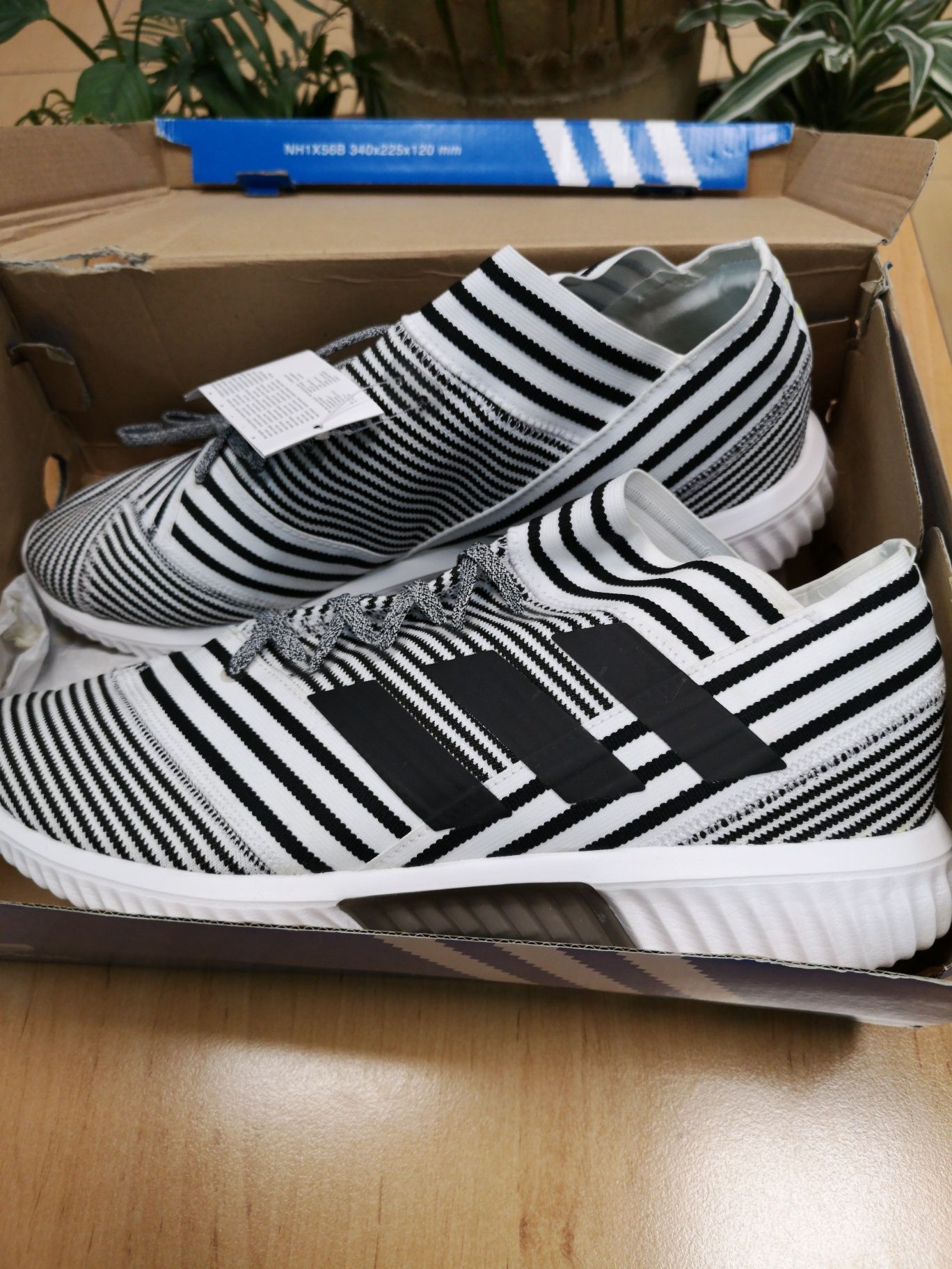 Adidas nemeziz tango 45 номер нови