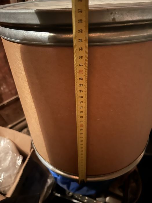 Cutie box cu capac metalic