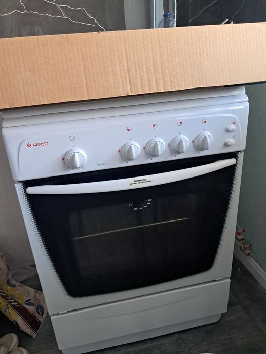 Газ плита ( печь) сатылады.