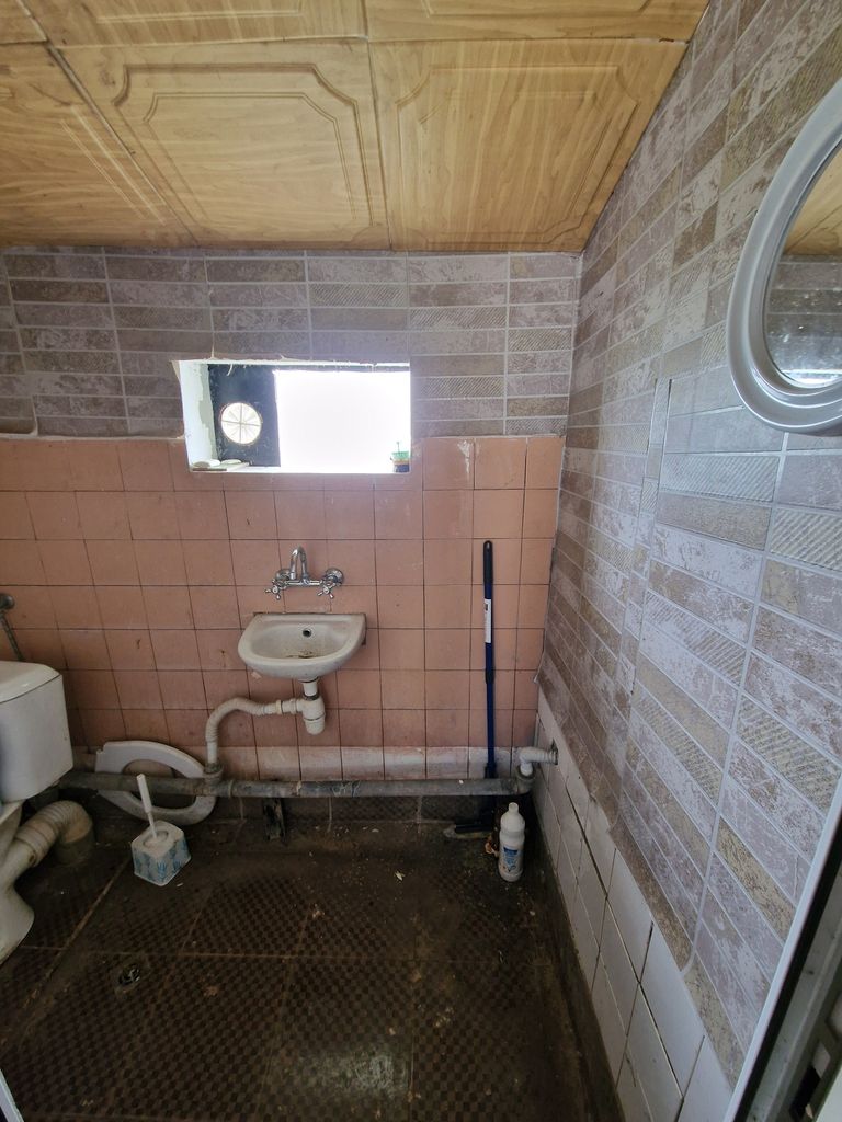 Продава се Къща в с. Ракево, Област Враца - 120 кв.м за 115 €/кв.м - Снимка #16