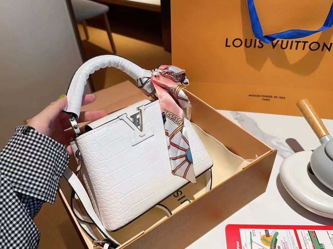 Geanta de mana dama Louis Vuitton 01