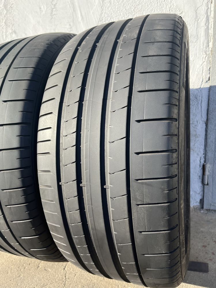 4 бр. летни гуми 285/40/21 и 315/35/21 Pirelli DOT 4821/4719 4,5/4 mm