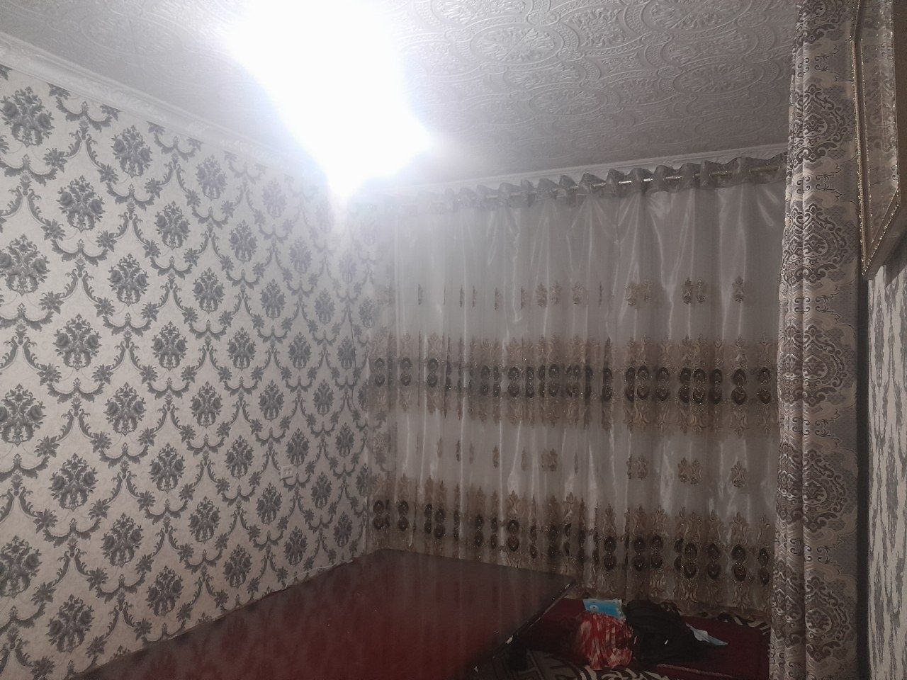 Срочно 2этаж 2xonali kv sotiladi  extirom 8dom