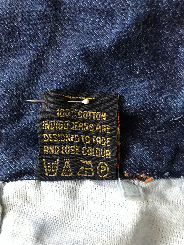 Vând pantaloni jeans pentru femei Conti în stare foarte bună