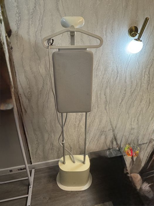 Паровой утюг/отпариватель