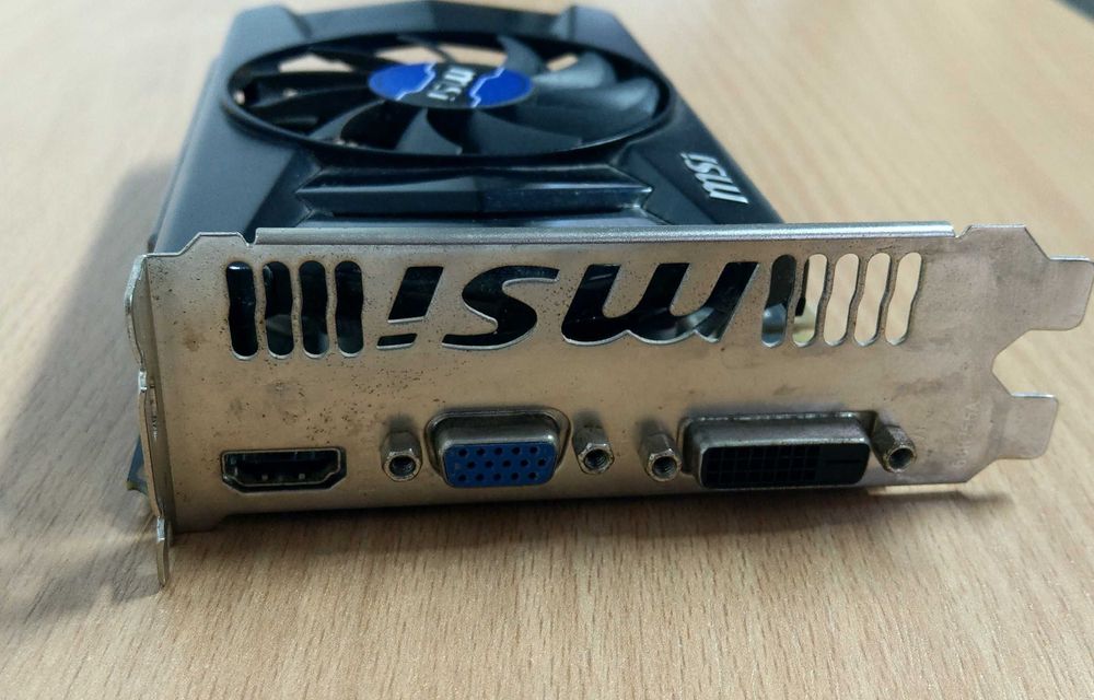 Nvidia GTX 750 1 GB DDR5 in perfecta stare