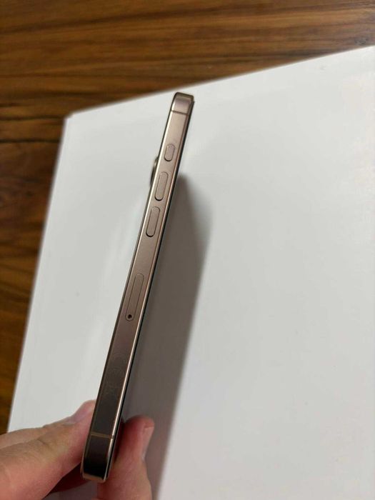 iPhone 16 PRO 256GB като НОВ+ Подаръци