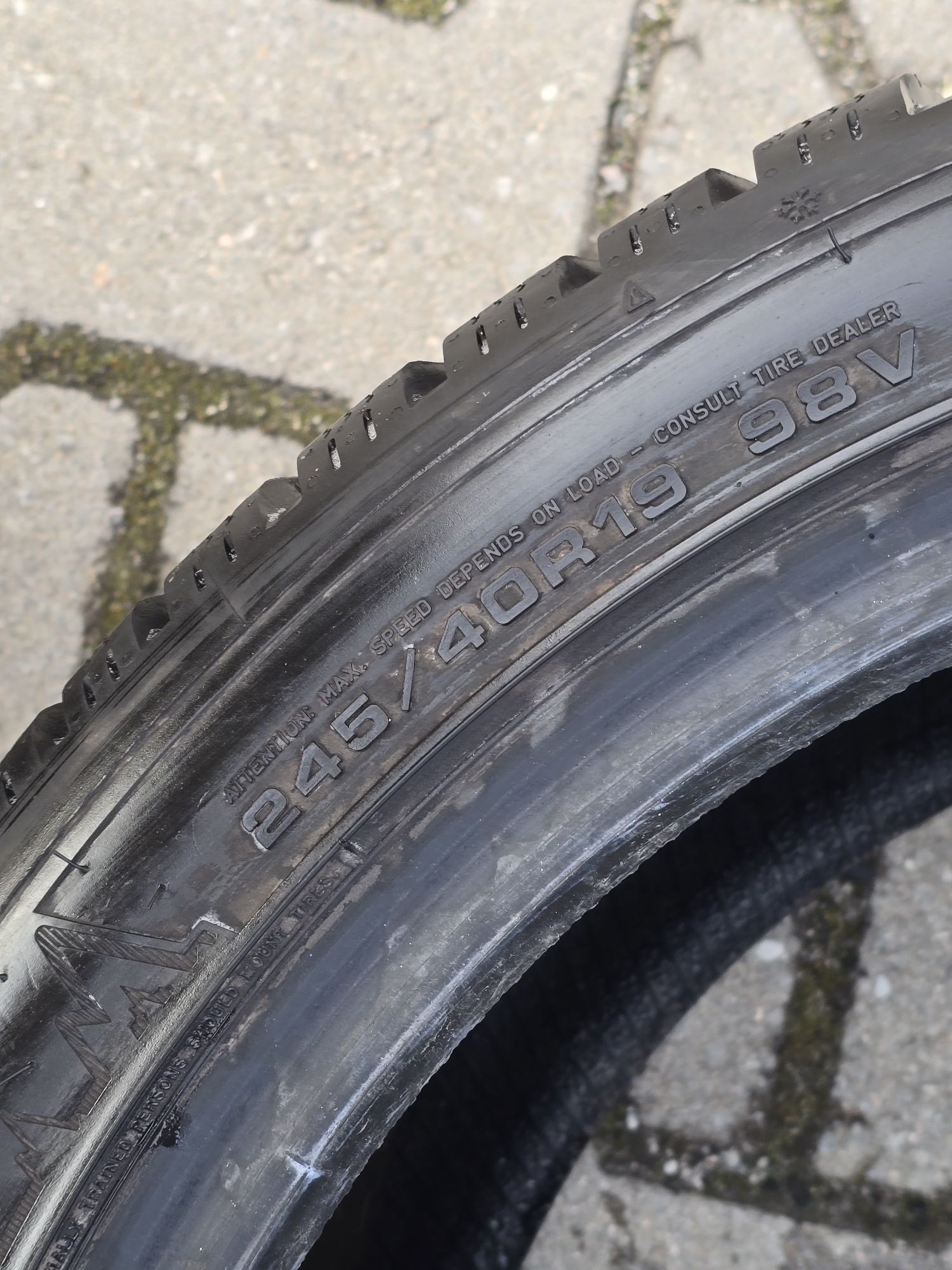 245 40 19 Dunlop