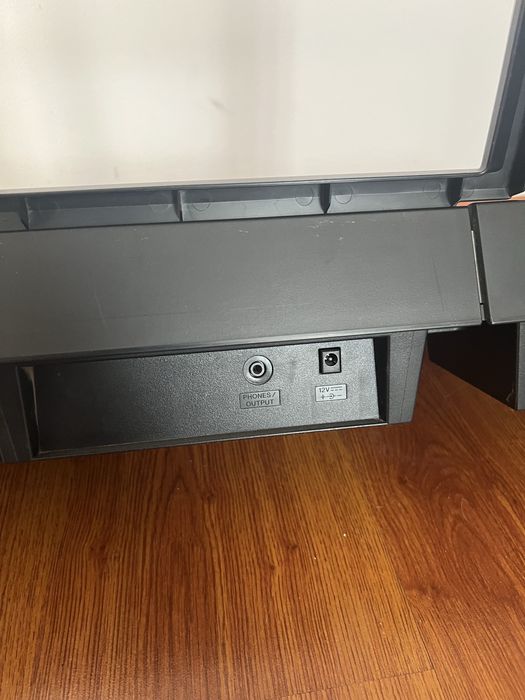 синтезатор Yamaha PSR-f50