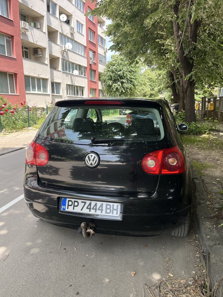 Golf 5  1.6 fsi.