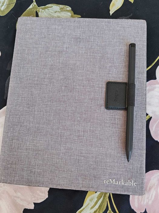 reMarkable 2 + Marker Plus original + Book Folio original