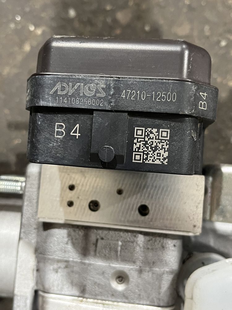 Pompa / Modul / Tulumba frana ABS Toyota Corolla E210 E21 / C-HR