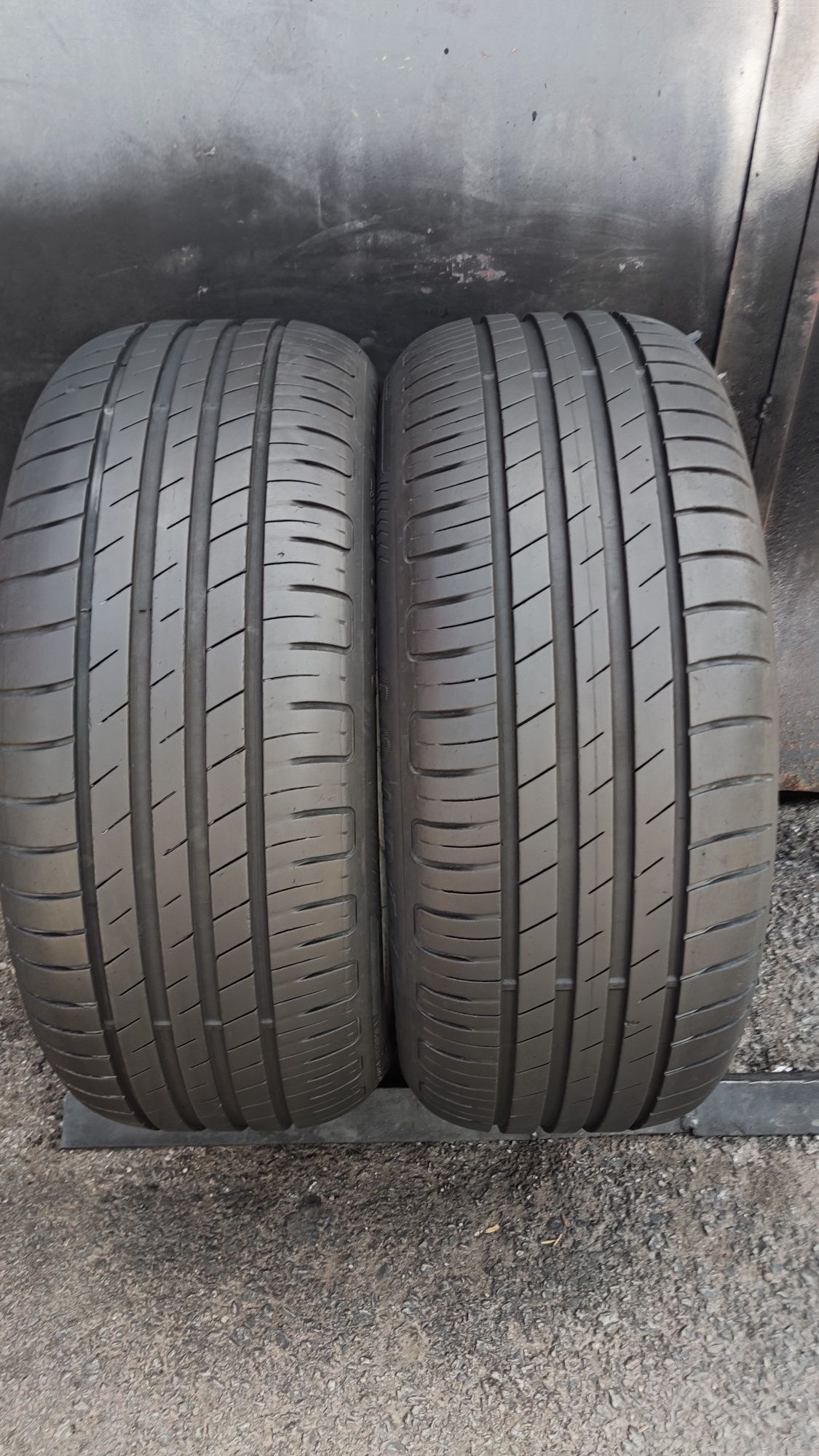 2бр. летни гуми 205/55/16 GoodYear Efficient Grip Performance
dot22
7.