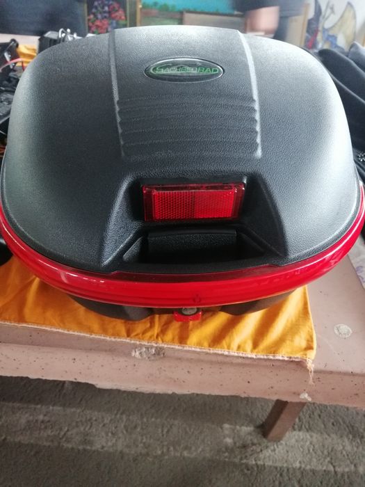 Cutie moto sau bicicleta