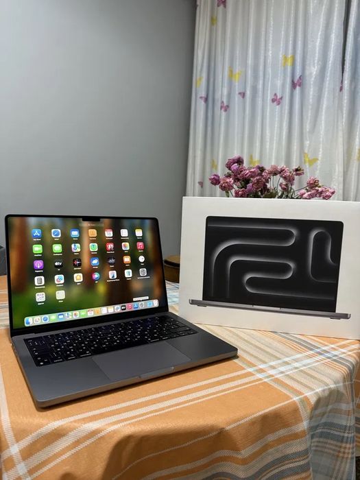 Macbook pro 14 m1 продам 16гб 512ssd 98%