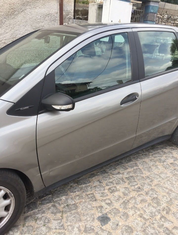 Продавам А класа 169 180 cdi