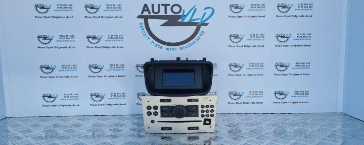 CD 30 radio cu display mare Opel Corsa D