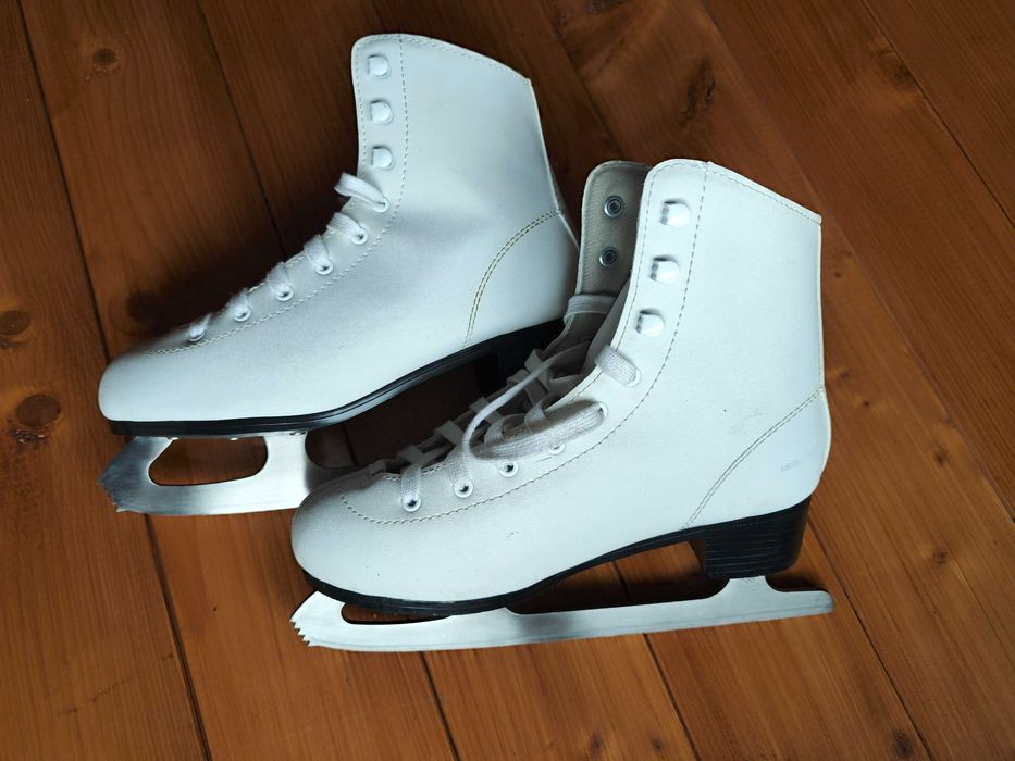 Patine gheata Oxelo nr. 37/38 pentru dame