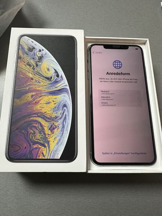 Продавам Iphone XS max 64GB